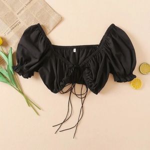 Ruched puff sleeve crop top.